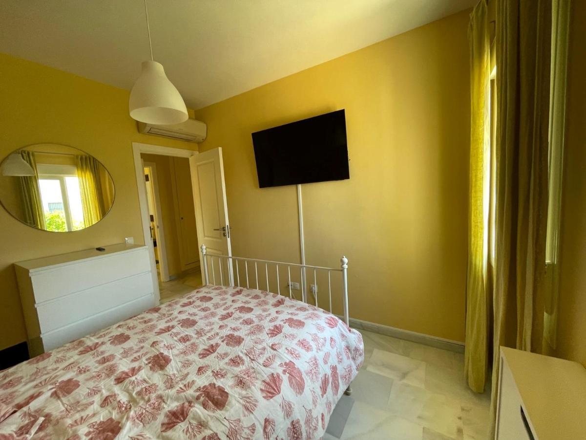 Hochwertiges Haus In Wunderschoener Golf Anlage Am Meer Rota Exteriör bild